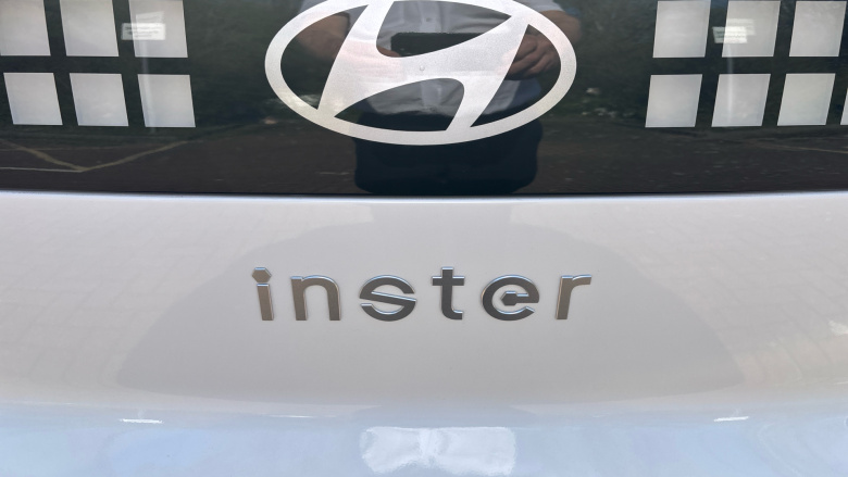Hyundai INSTER 85kW 02 49kWh 5dr Auto Electric Hatchback